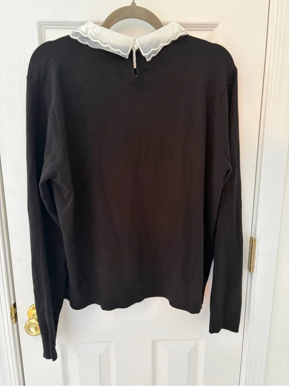 Sioni Black Sweater with White Embellished Lace Collar - Picture 3 of 3